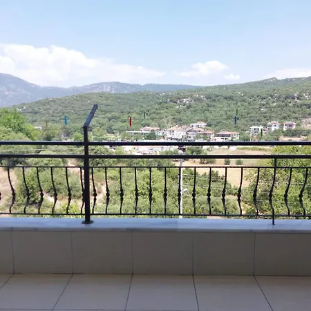 Demir Apart-otel * 卡斯