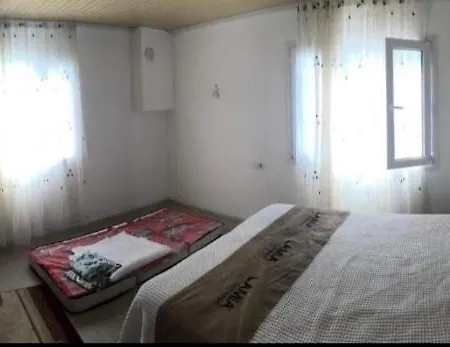 Apartment Demir